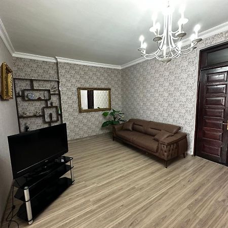 Appartamento Heart Of Boulvard Batumi Esterno foto