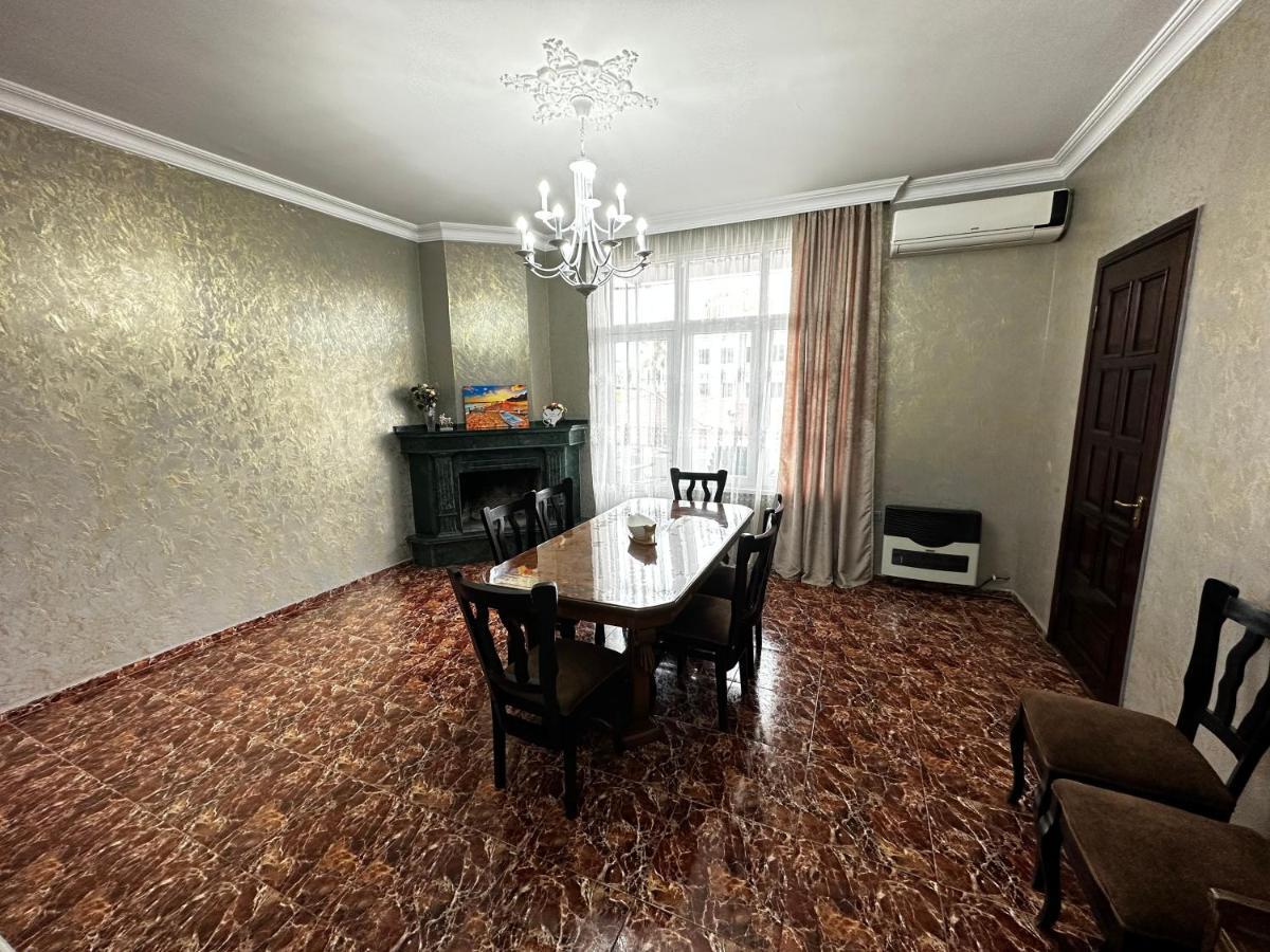 Appartamento Heart Of Boulvard Batumi Esterno foto