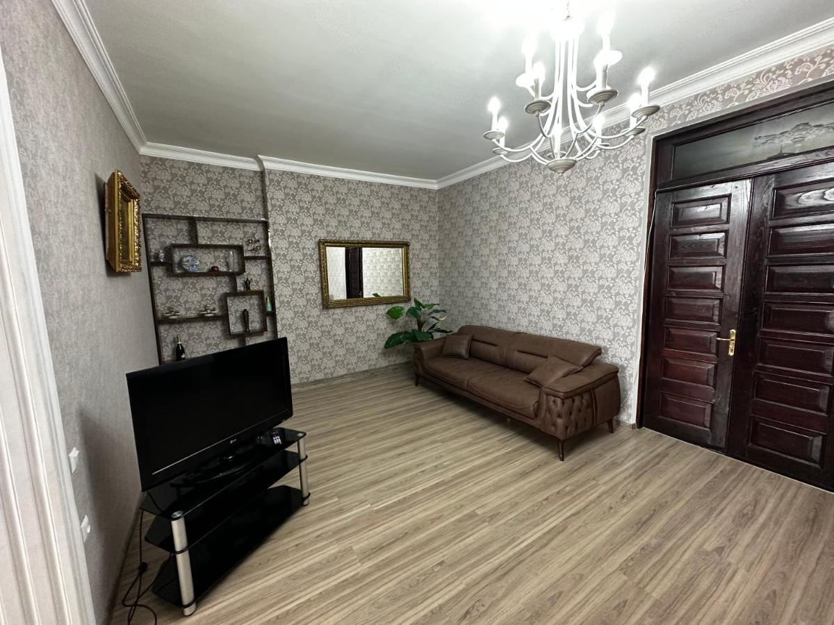 Appartamento Heart Of Boulvard Batumi Esterno foto